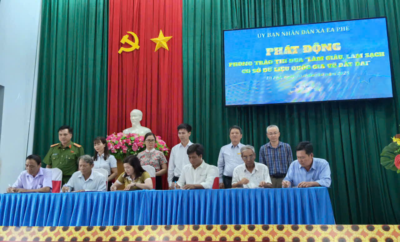 lễ phát động 4